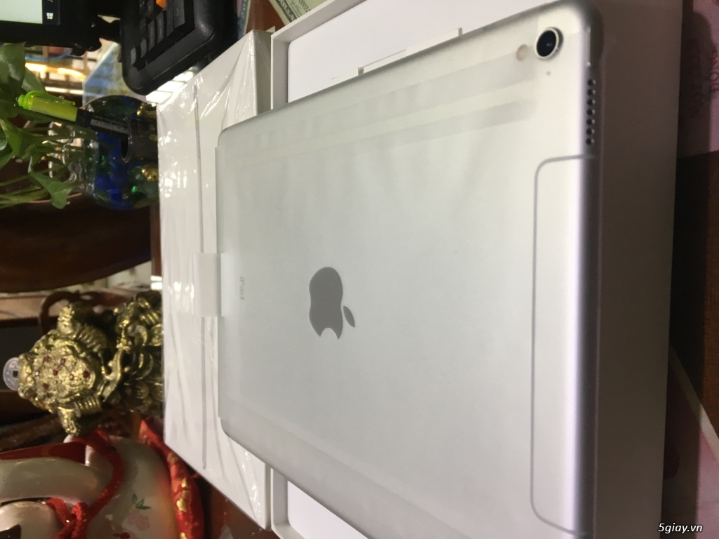 Bán iPad Pro 9.7 Màu trắng 4G, 128G - 3