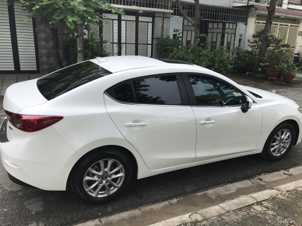 Mazda 3 sedan 1.5AT Đk T1/2017 màu trắng xe mới tinh như hãng odo 900k - 3