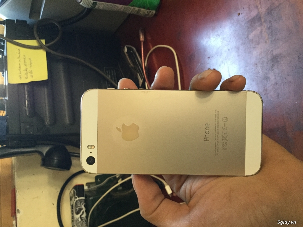 Cần bán iPhone 5s gold Quận 12