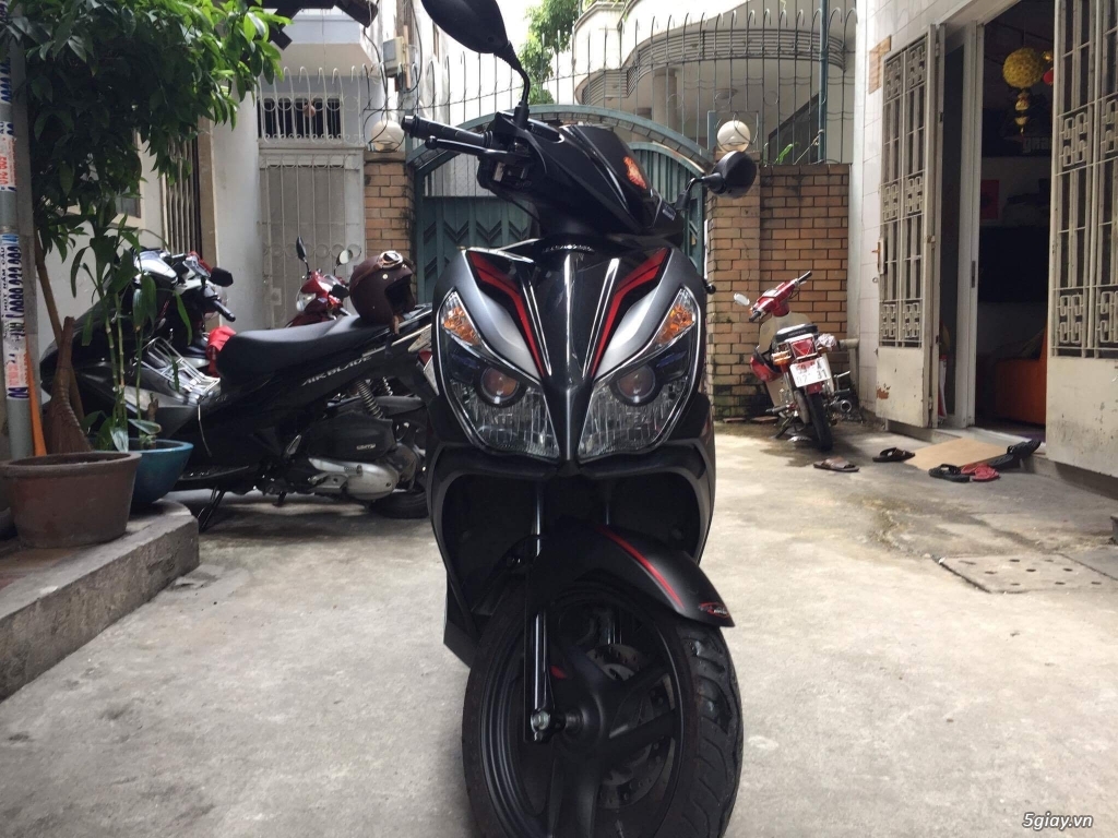 Ab 2015 Black Edition xe nhà sử dụng - 1