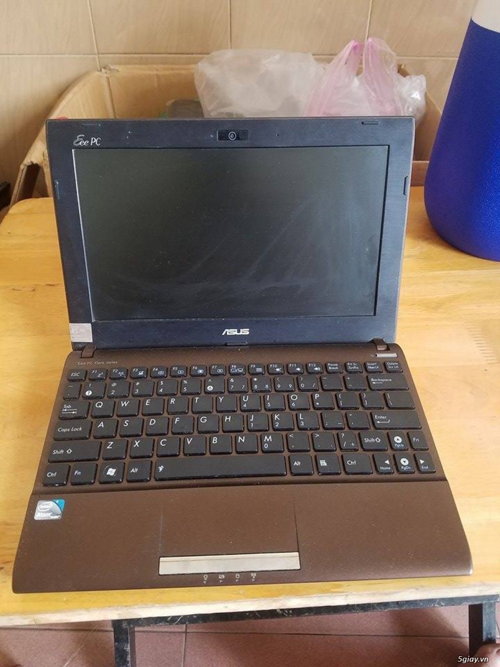 Asus Eee PC 1005P - 1