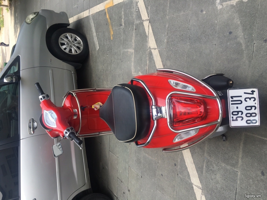 Vespa Sprint 125 màu đỏ 2016