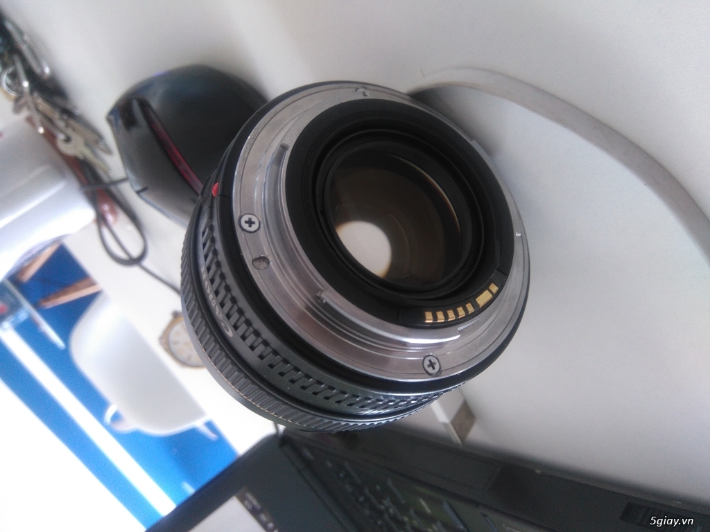 Cần ra đi lens Canon EF 50mm f/1.4 USM