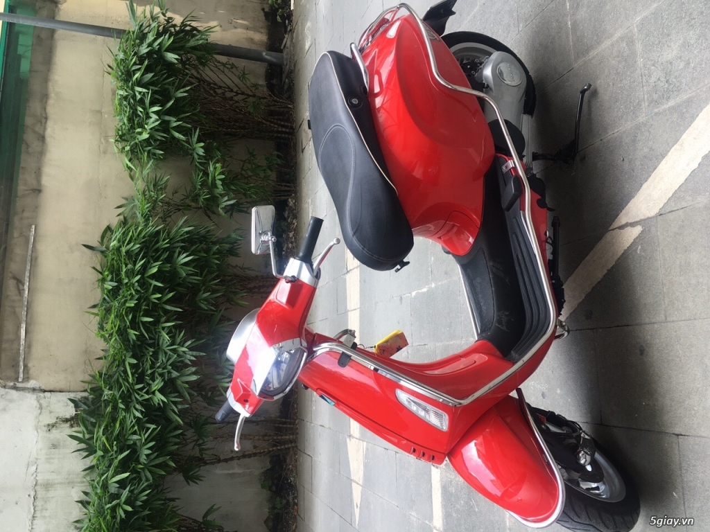 Vespa Sprint 125 màu đỏ 2016 - 1