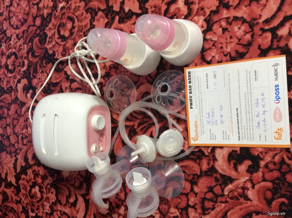 máy hút sữa điện đôi unimom ( còn bh 8th )
