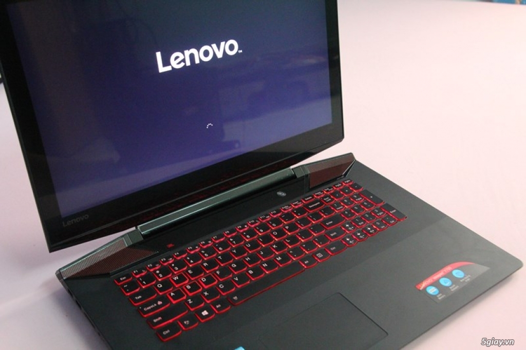Lenovo Y700 Gaming (17.3 inch) I7 6700HQ ,RAM 16G, Card rời 4G new 99% - 7
