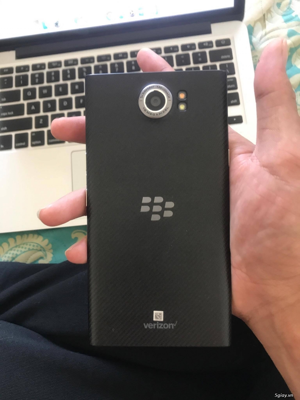 Dư dùng cần bán em Blackberry Priv đẹp không tì vết