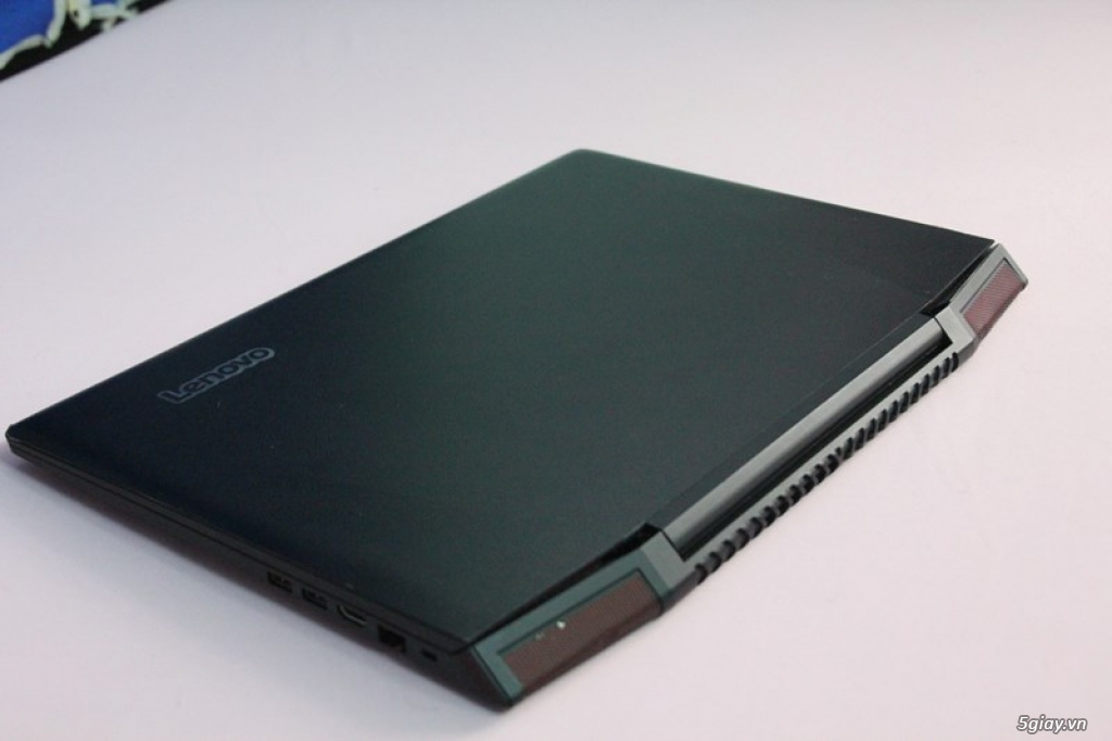 Lenovo Y700 Gaming (17.3 inch) I7 6700HQ ,RAM 16G, Card rời 4G new 99% - 4