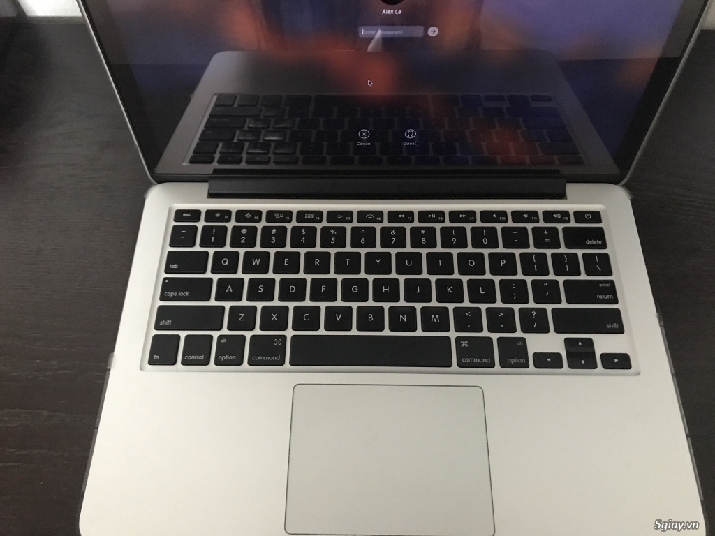 MacBook Pro 13 Inch, Early 2015 - 128GB - 8GB ram - 5