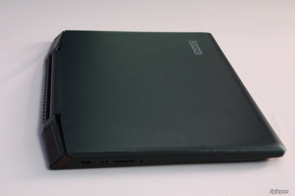Lenovo Y700 Gaming (17.3 inch) I7 6700HQ ,RAM 16G, Card rời 4G new 99% - 5