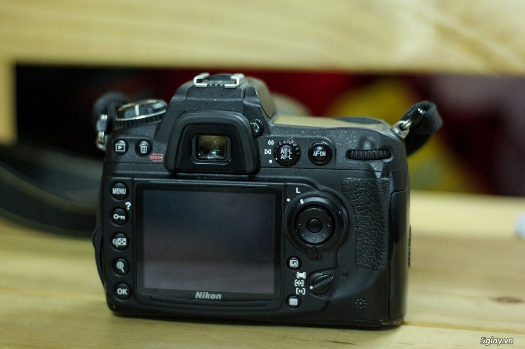 Cần Bán trọn bộ Nikon D300s + Lens 18-70 nikon