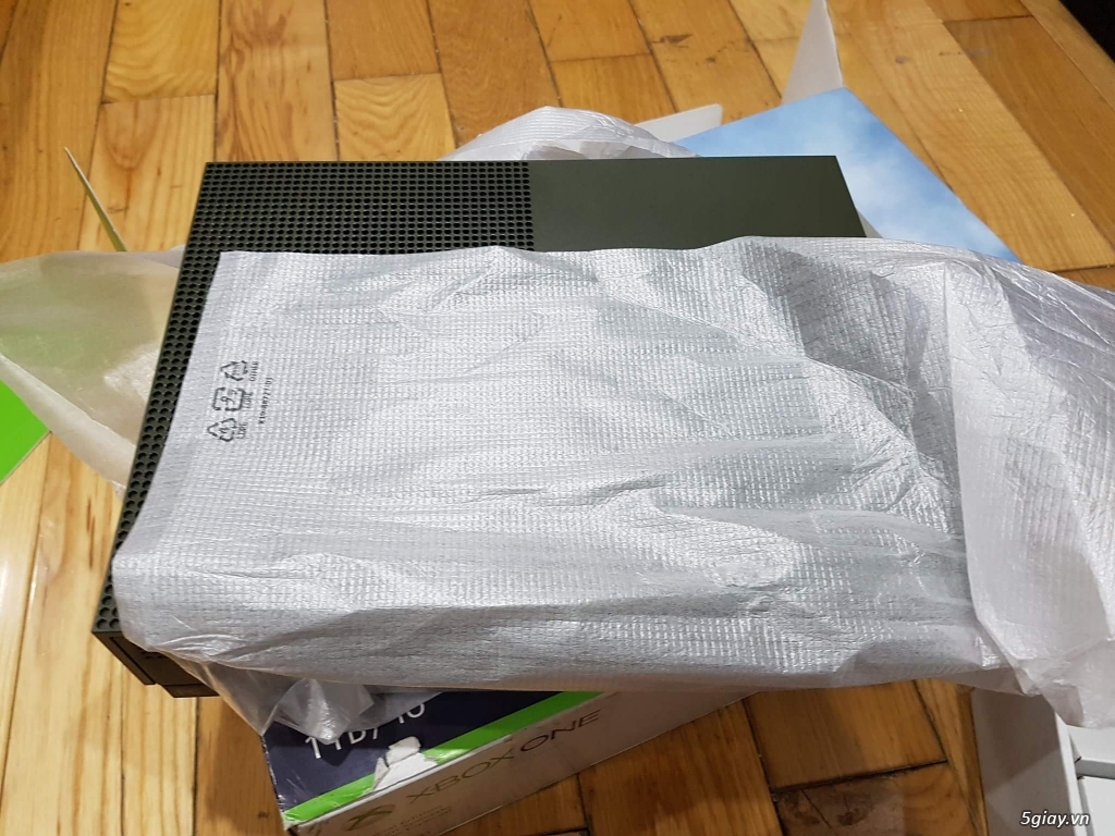Xbox one S 1TB bản Call of Duty + 10games - 1