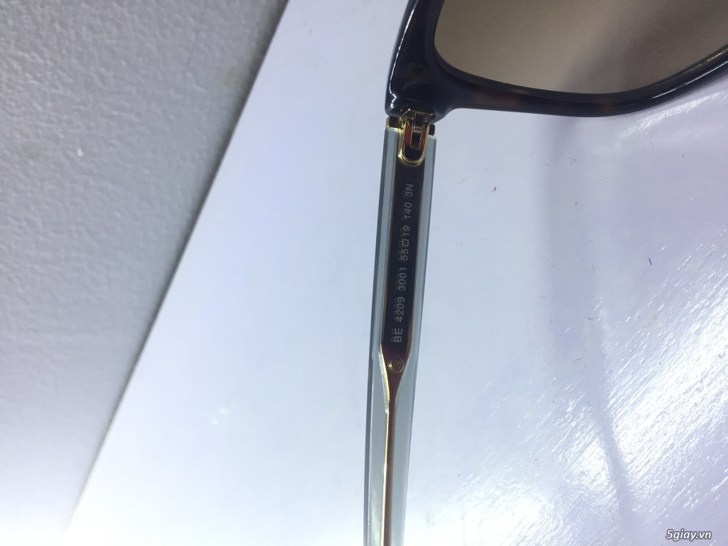 Anh Chị check kính Burberry giúp em với ạh - 3