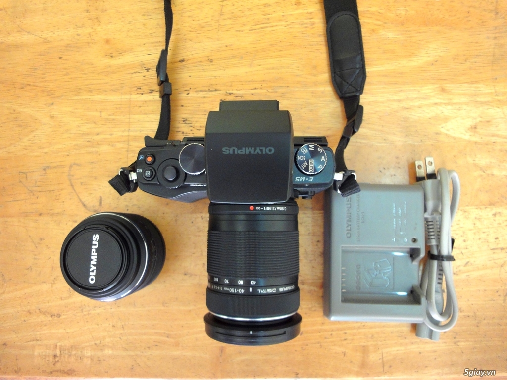 Olympus OM-D E-M5 + 2 lens như mới Full Box