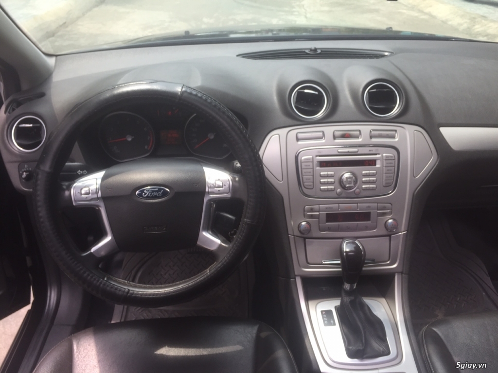 Cần bán xe Ford Mondeo 2.3at 2014 màu đen vip - 8