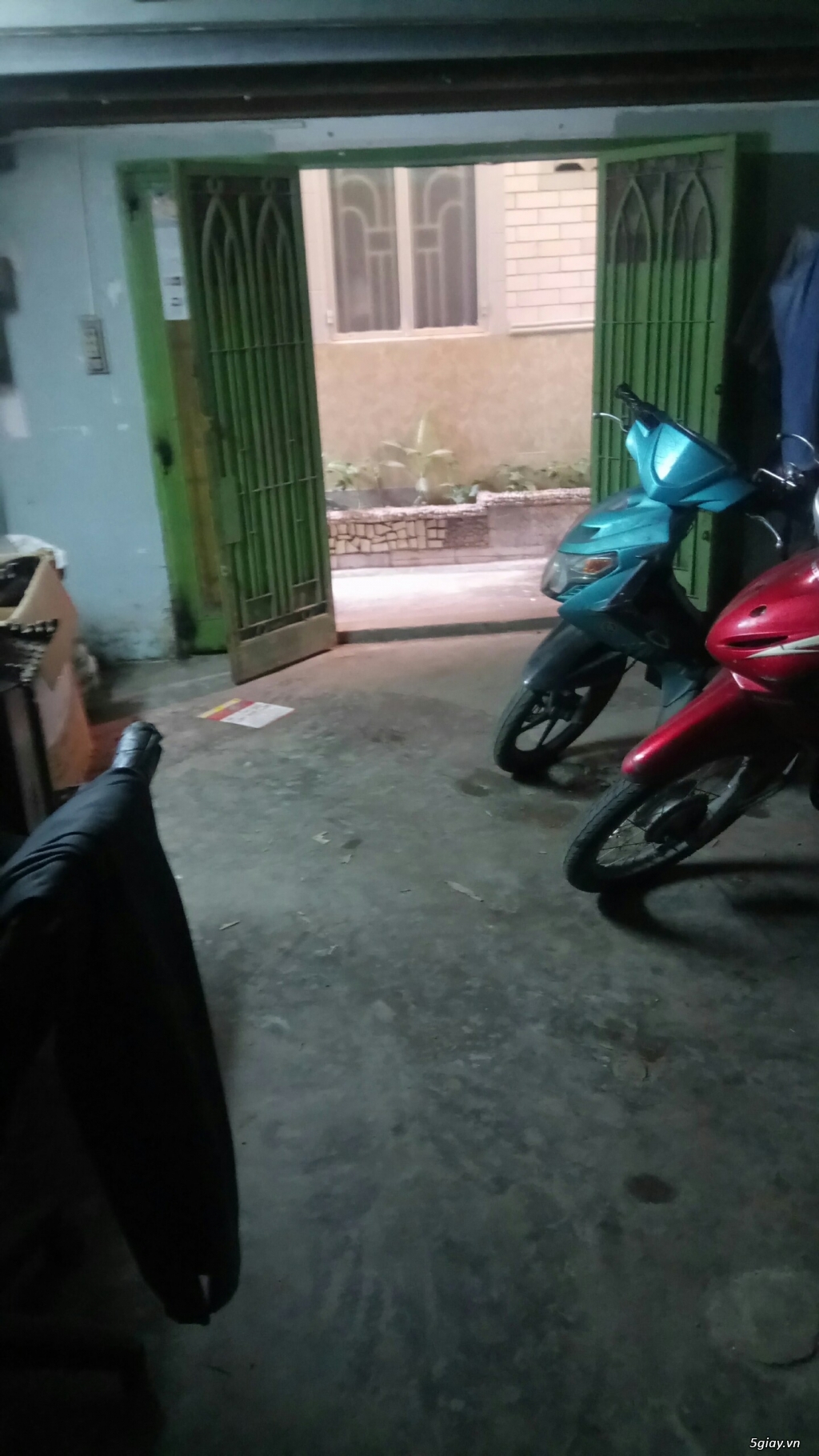 Cho Nữ Thuê Phòng - ở ghép