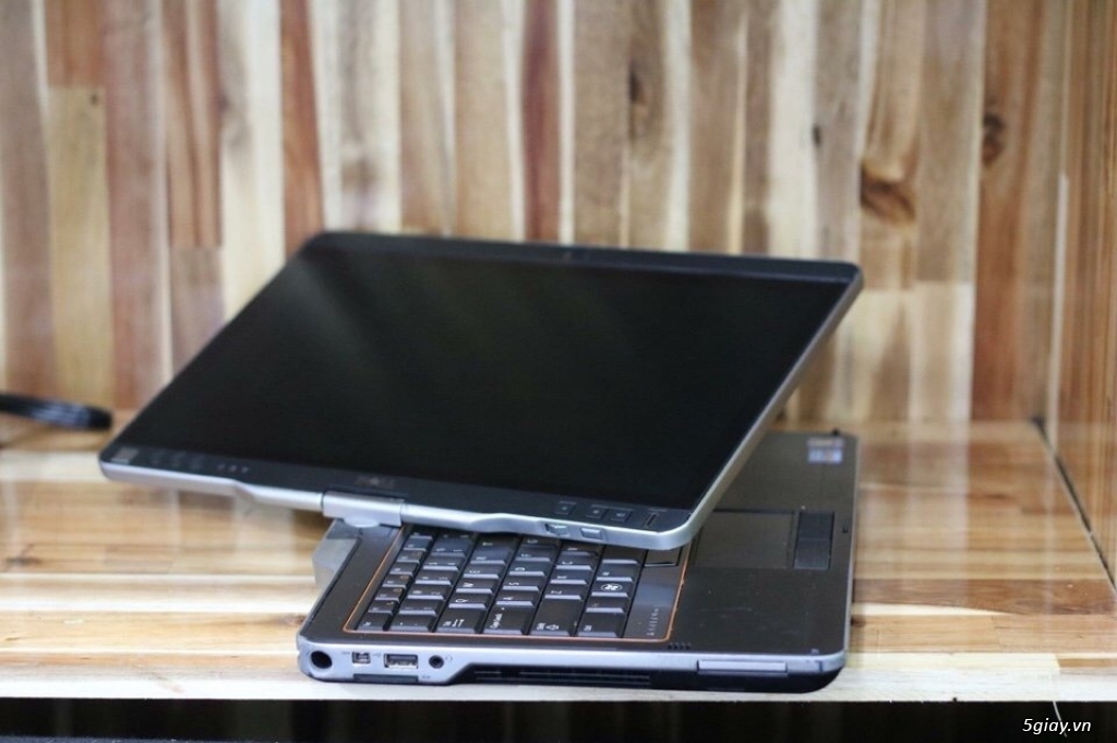 bán xác 1 mớ laptop đang chạy