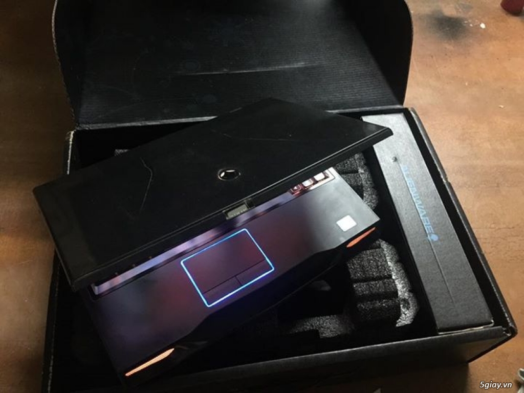 Dell Alienware Core i7 3630QM Ram 8G LCD Full HD Full Box giá rẽ rẽ!