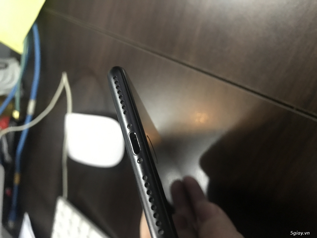 Iphone 7plus lock Mỹ 32G, đen nhám, như mới