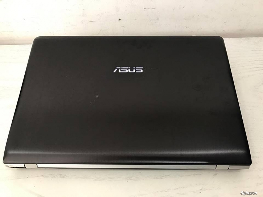 ASUS N76VJ: i7 3630Qm_8G_1TB, VGA 2gb , 17 inh !