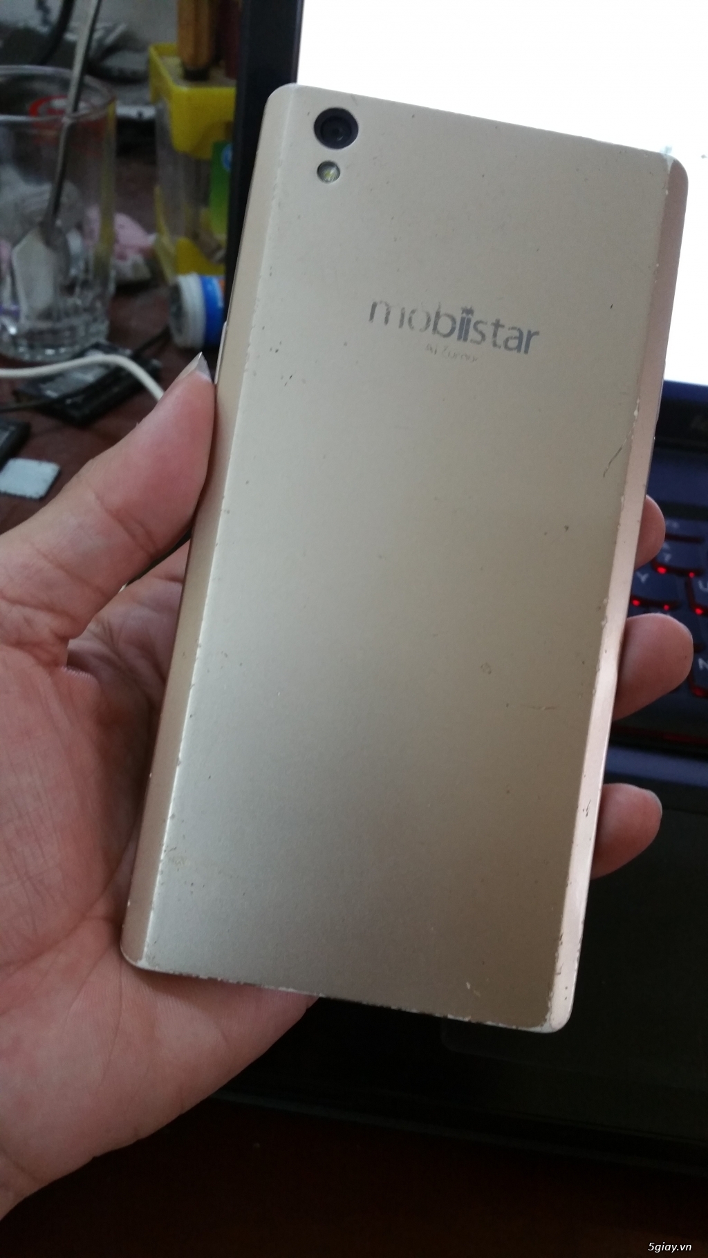 xác mobistar lai zumbo còn nguồn vỡ màn hình
