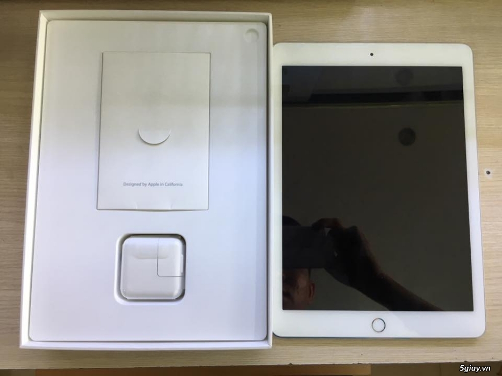iPad Pro 9,7 inch 32gb 4g trắng 99,999% như mới full - 2