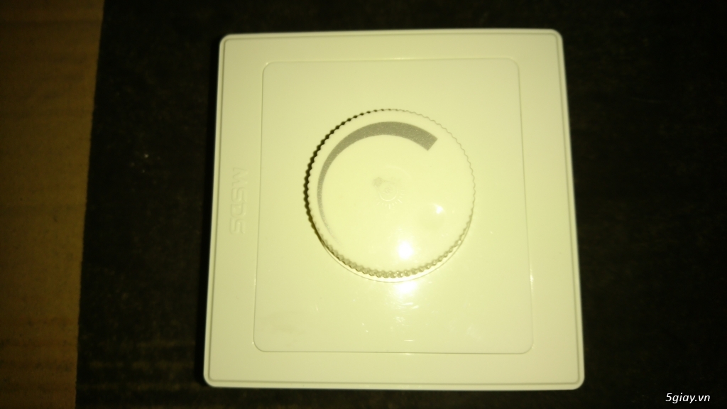 Bể dự án cần thanh lý lô hàng Ổ cắm điện & Công tắc âm tường giá rẻ!!! - 9