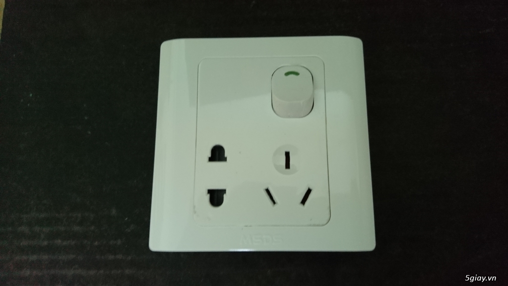 Bể dự án cần thanh lý lô hàng Ổ cắm điện & Công tắc âm tường giá rẻ!!! - 15