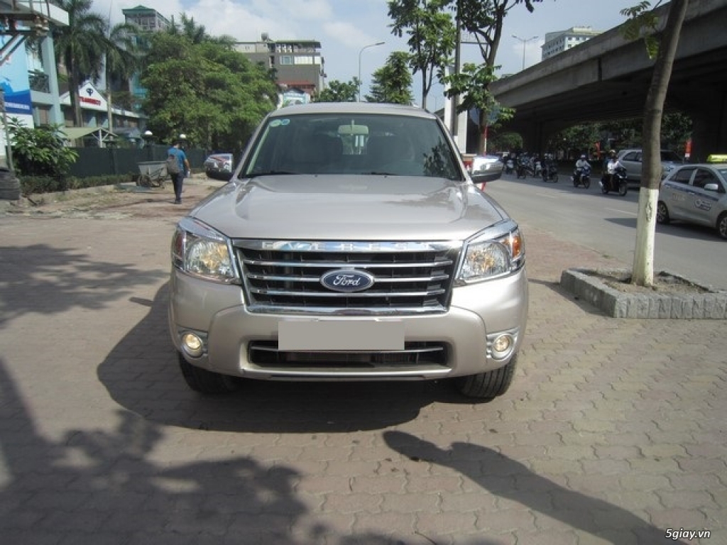 Xe Ford Everest AT 2011 phấn hồng GIÁ TỐT - 4