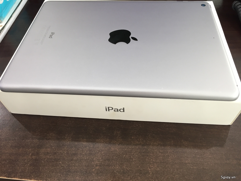 Ipad gen 5 2017 32G wifi fullbox - 1