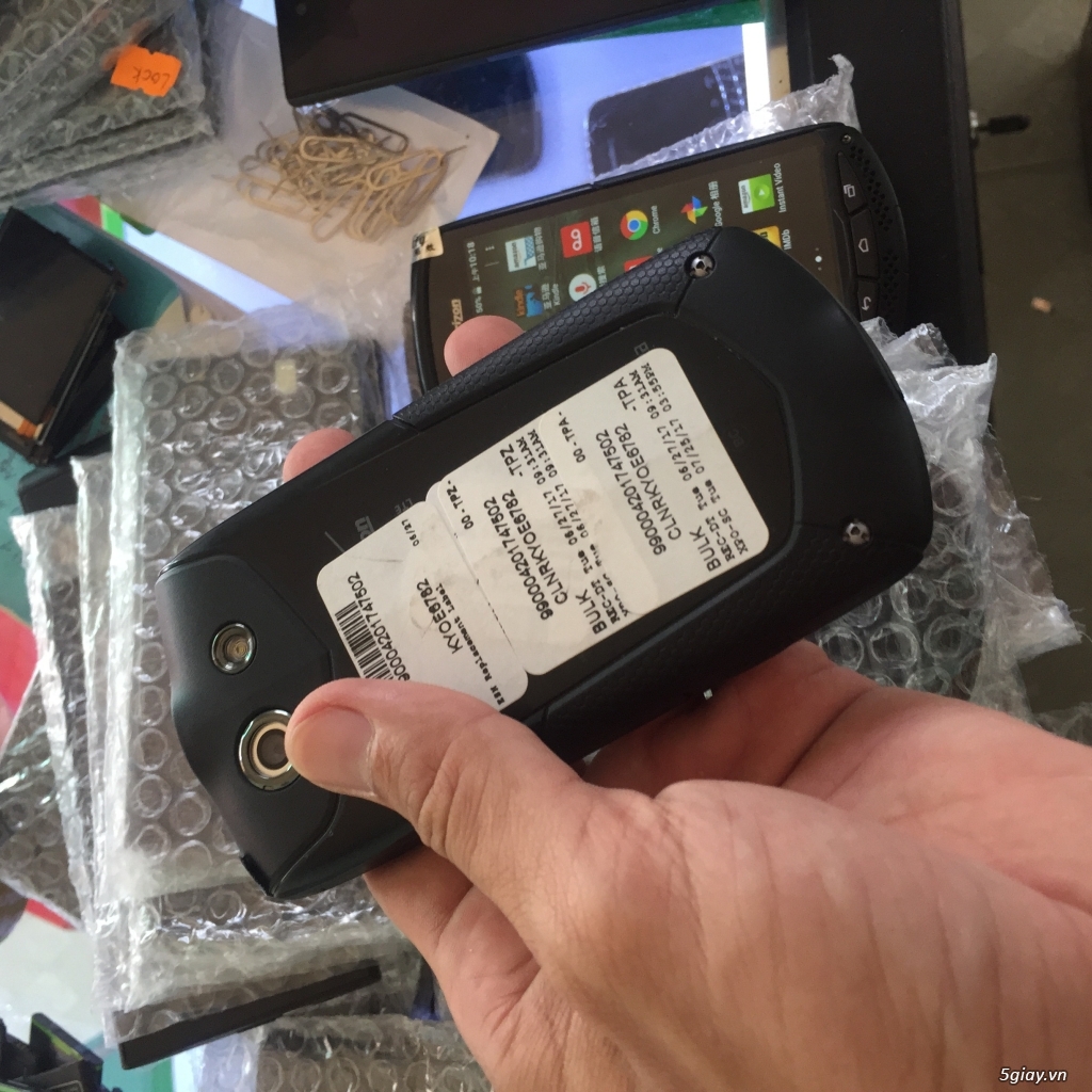 Về Ít KYOCERA siêu bền bỉ chống nước, va đập, BH 3thang - 2