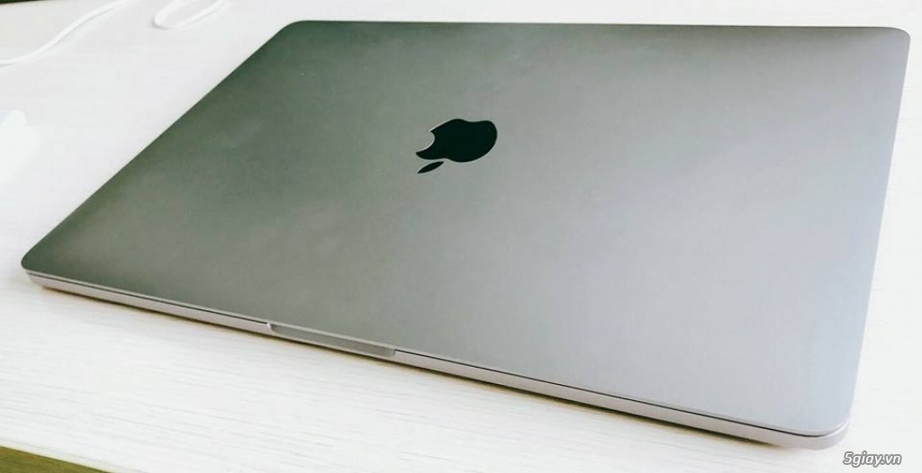 Macbook Pro Touchbar 2016 (13-inch, Late 2016, 4 TBT3) - 1