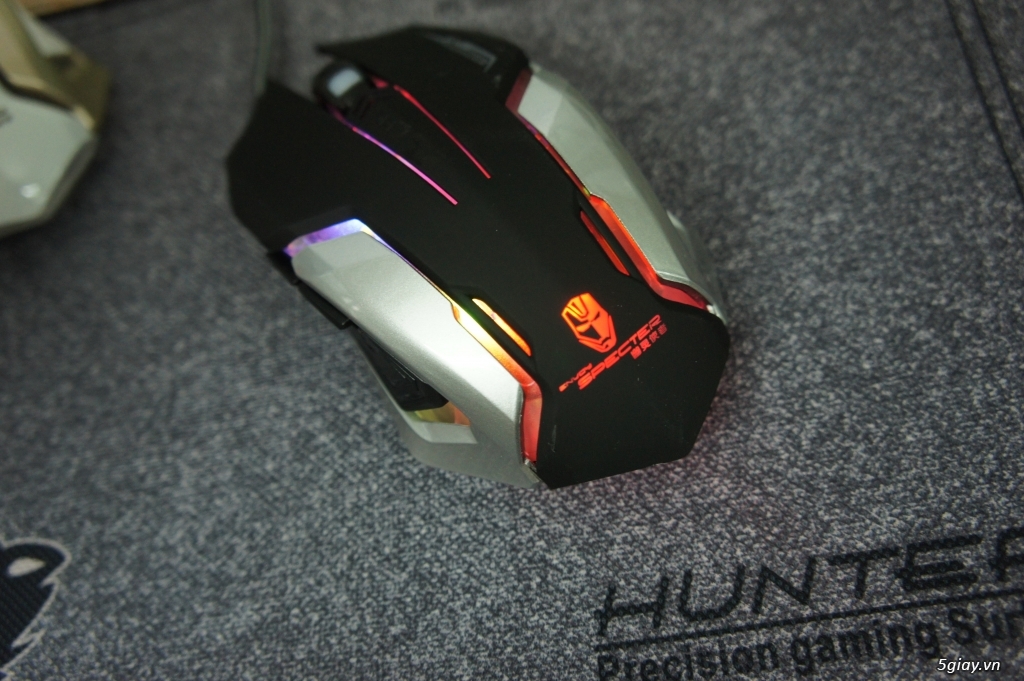 Chuột < led > Chuyên Game - TẶNG KÈM : Lót Chuột Game - 26