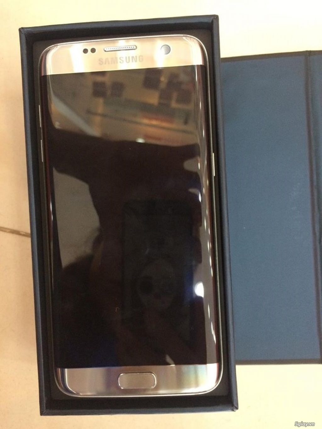 Xác Samsung S7 edge lấy màn hình