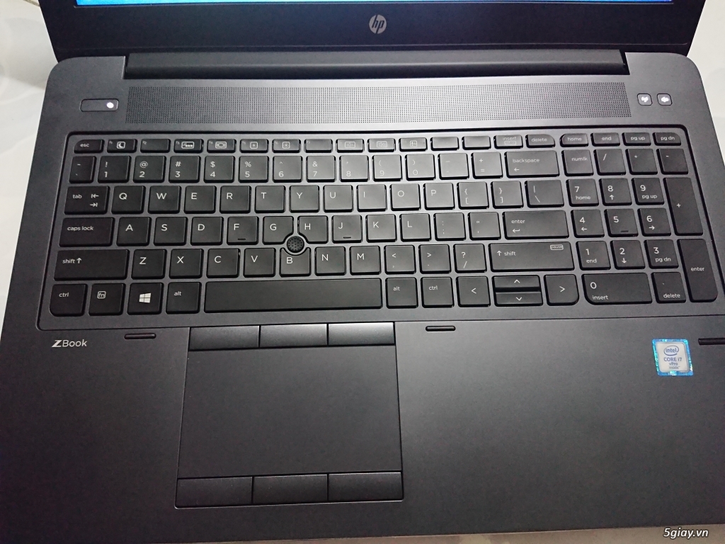 Latptop HP ZBook 15 G3 - 7