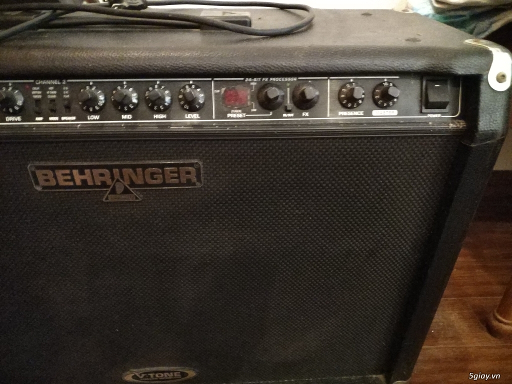 Bán amp Behringer V-TONE GMX212 2X60 Watt Stereo Guitar Combo