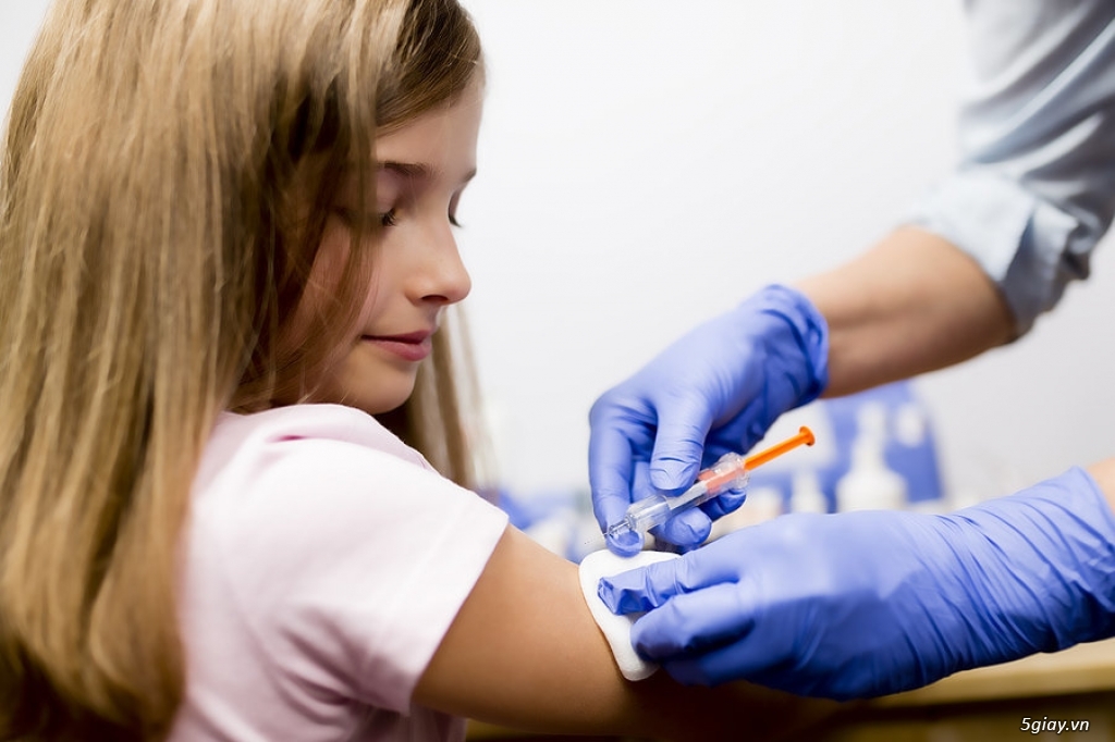 Hàng ngàn phụ nữ Mỹ hối hận vì tiêm vắc xin HPV phòng ung thư cổ tử cung