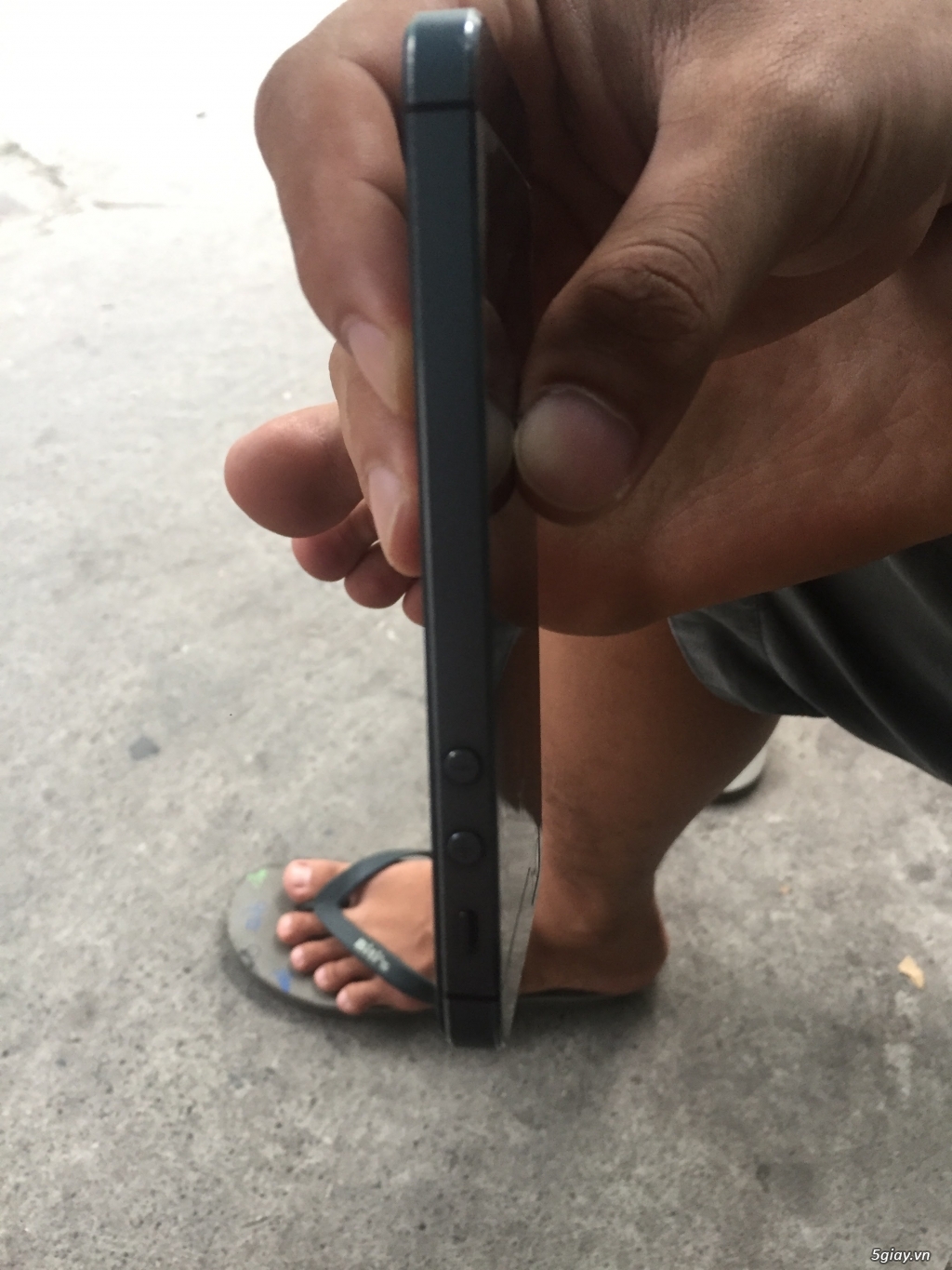 iphone 5 quốc tế 16g màu đen - 3