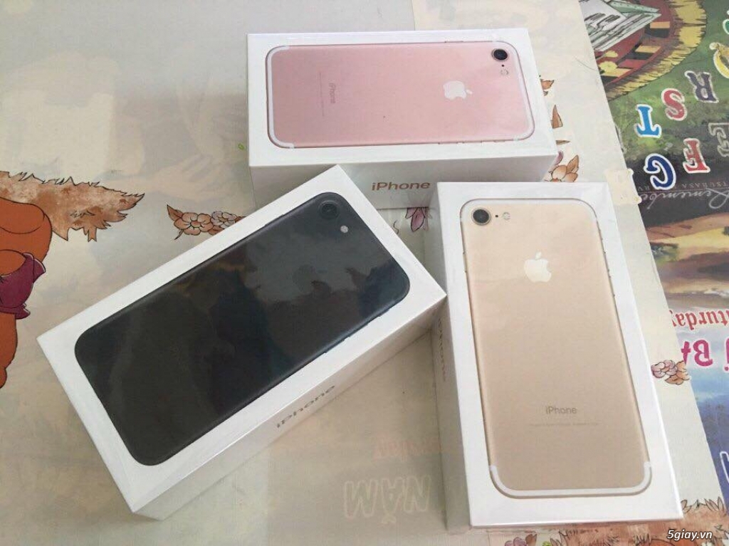 Iphone 7 32G lock Sprint new 100% nguyên hộp chưa actived giá tốt ....