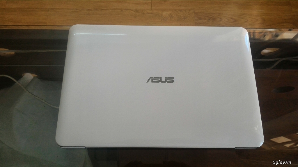 ASUS X555LB : màu trắng, i5 5200u/ 4gb/ HDD 1TB /GT940M 2GB. WIN BQ - 1