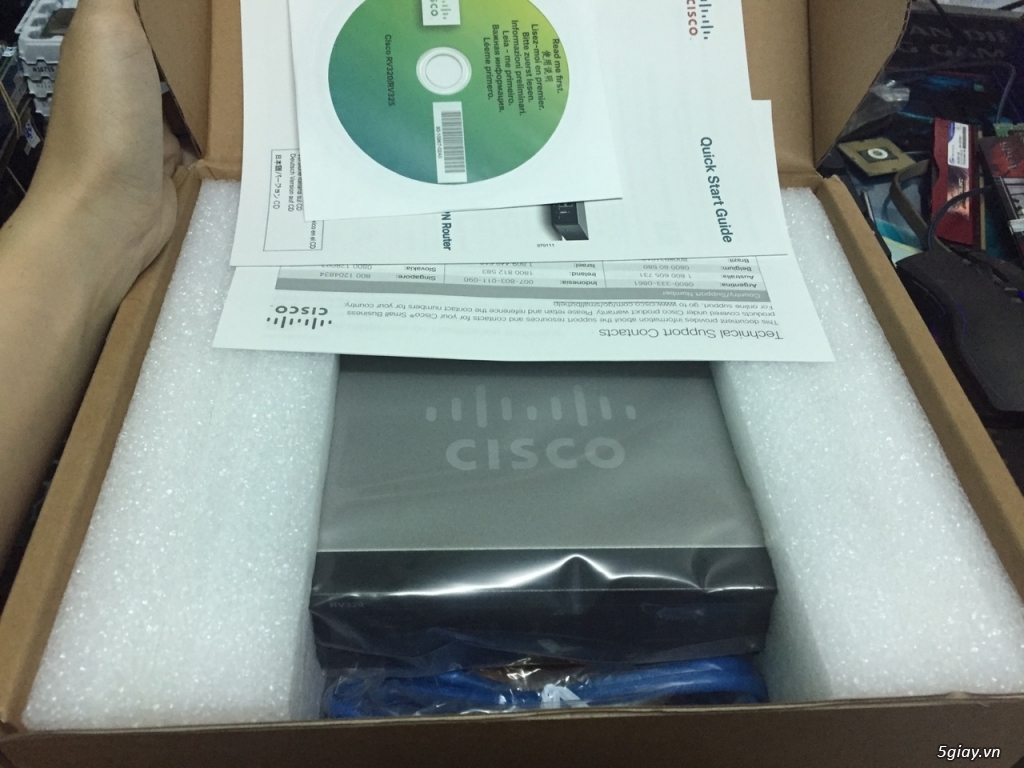 Ra đi em Cisco Wireless RV320 K9 VO3 full box New 100%!!!!