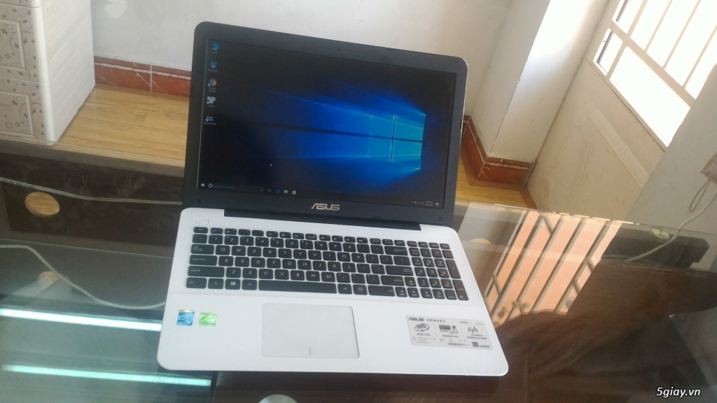 ASUS X555LB : màu trắng, i5 5200u/ 4gb/ HDD 1TB /GT940M 2GB. WIN BQ - 3