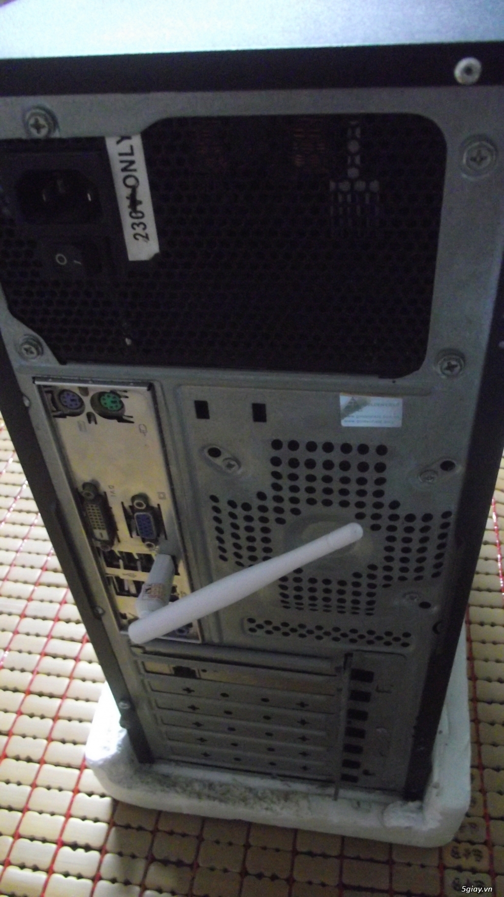 Thùng i3 đời đầu bền rẽ đẹp