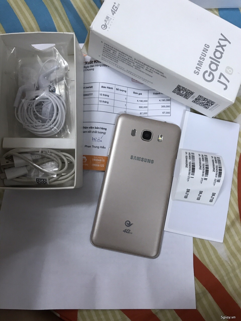 Bán lại SAMSUNG GALAXY J7 full box-chính hãng- 3tr-bảo hành t6/2018