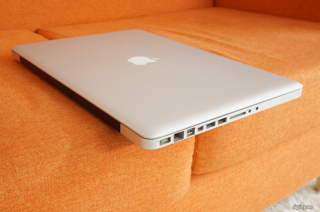 Macbook Pro 2011 / 15.4 / MC721 / Core i7 / 500Gb / Ram 4gb - 2