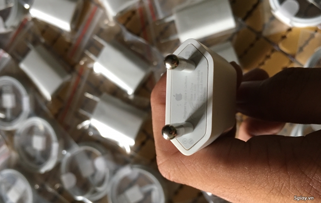 Cốc Cáp IPHONE zin tháo máy ip7 100% - 1