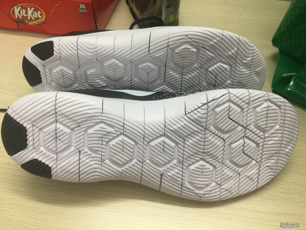 Cần bán 2 đôi giày nike xách tay từ Mỹ - 4
