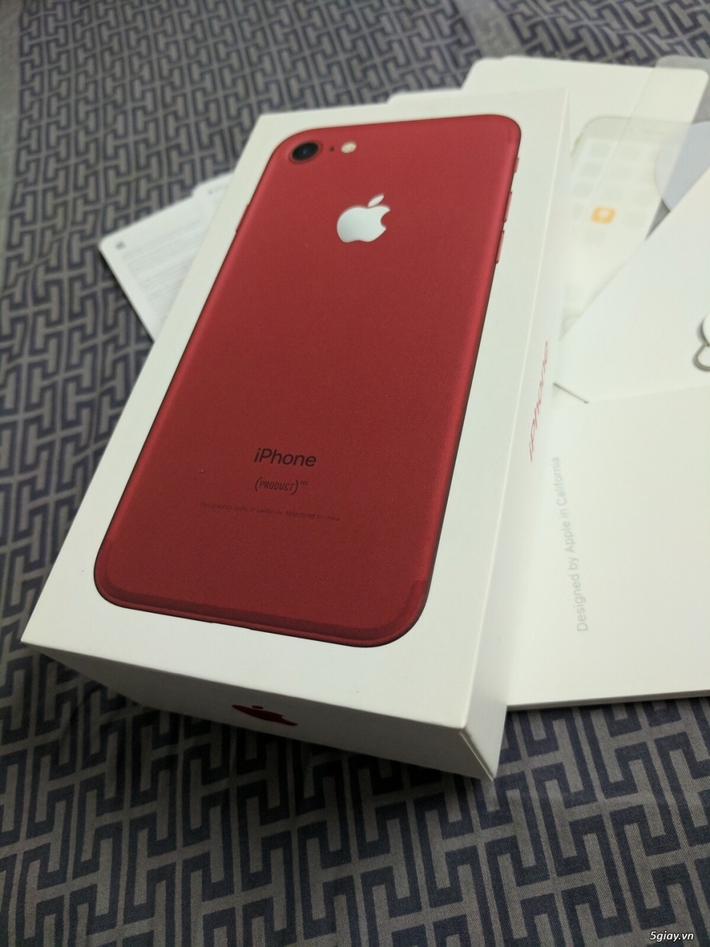 Iphone 7 - Red - 128Gb - Like new - 99% - 9