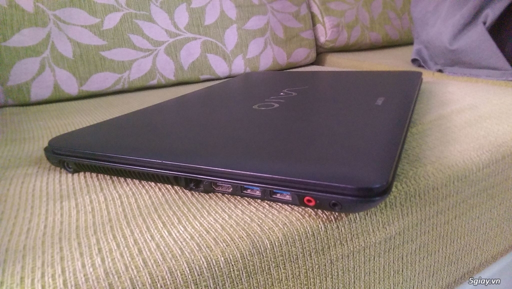 SONY SVF1532CSGB, I7 4500U, Ram 4GB, HDD 500GB, Card rời 2GB: - 3