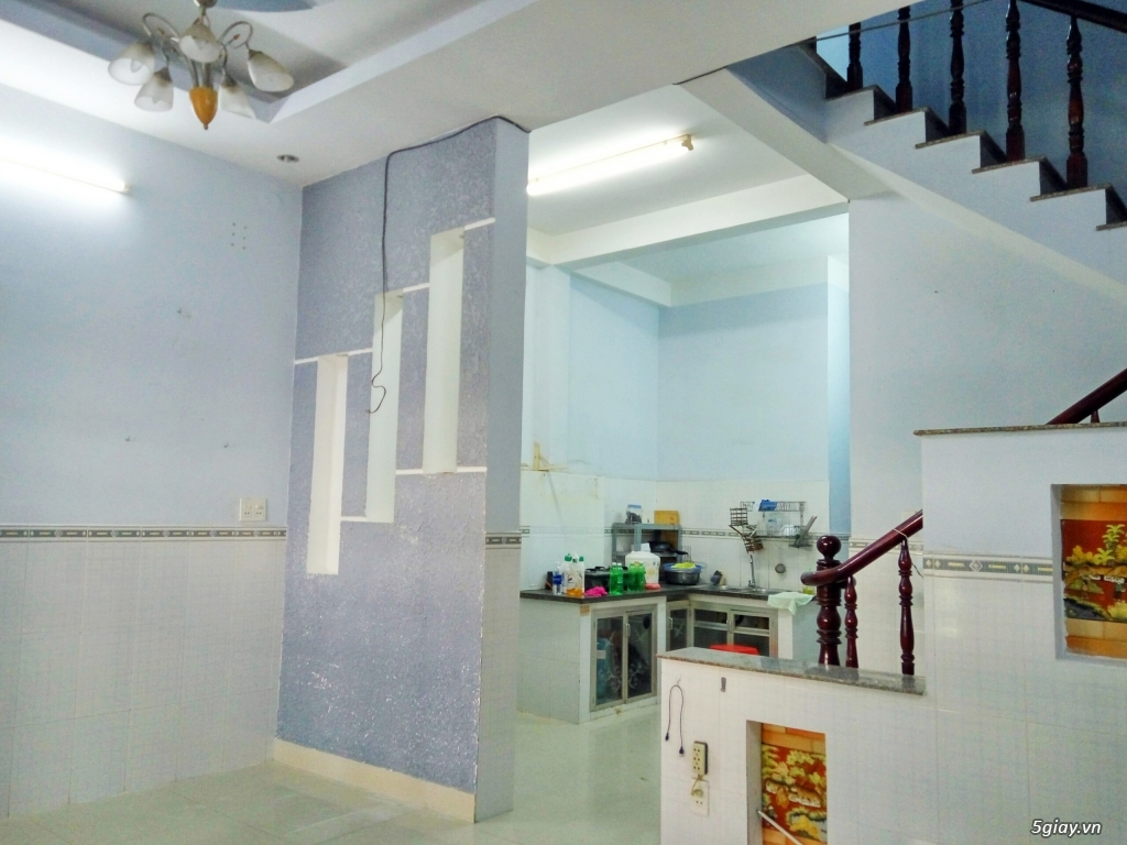 Cần Bán: Nhà Đường số 7, Q.9, 60m2, 1 Trệt 1 Lầu,3 P.ngủ, 2 WC,sổ hồng
